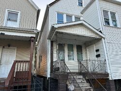 Pre-foreclosure in  S Hermitage Ave Chicago, IL 60636