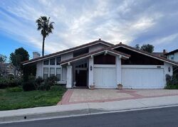 Pre-foreclosure in  N Vista Knoll Rd Orange, CA 92867