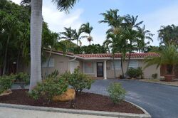 Pre-foreclosure in  NE 19TH TER Fort Lauderdale, FL 33308