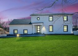Pre-foreclosure in  Ryder Ave Huntington Station, NY 11746