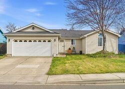 Pre-foreclosure in  Thunderhead Ave White City, OR 97503