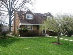  Burke Dr, Monroeville PA