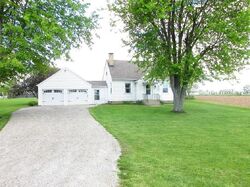 Pre-foreclosure in  Old Columbus Rd Nw Carroll, OH 43112