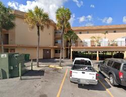Pre-foreclosure in  Nw 26th St  Fort Lauderdale, FL 33313