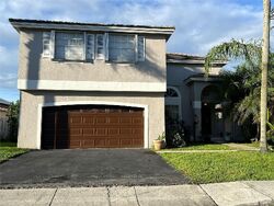 Pre-foreclosure in  Nw 11th Ct Fort Lauderdale, FL 33323