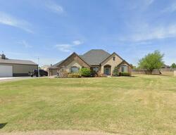 Pre-foreclosure in  Locust Grove Run Piedmont, OK 73078