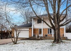 Pre-foreclosure in  Southpoint Dr Dayton, OH 45459