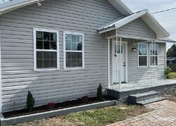 Pre-foreclosure in  Oak Ave Panama City, FL 32401