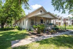 Pre-foreclosure in  W 4TH ST Junction City, KS 66441
