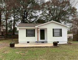 Pre-foreclosure in  Old Country Club Rd Pearl, MS 39208