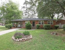 Pre-foreclosure in  Oberlin Rd Columbia, SC 29212