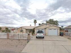 Pre-foreclosure in  S Rancho Vista Ln Fort Mohave, AZ 86426