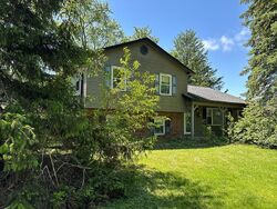 Pre-foreclosure in  E Boone County Rd Lebanon, IN 46052
