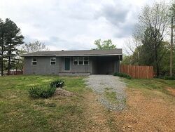 Pre-foreclosure in  Davis St Pocahontas, AR 72455