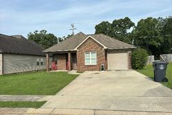 Pre-foreclosure in  Cottage Ln Lincoln, AL 35096