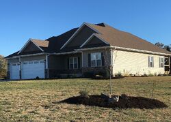 Pre-foreclosure in  Forest Valley Dr Albertville, AL 35950