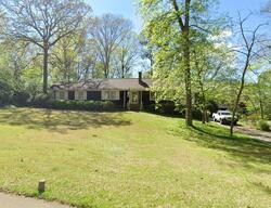 Pre-foreclosure in  Oak Cir Gadsden, AL 35901