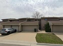 Pre-foreclosure in  Prairie Meadow Ct Waterloo, IA 50701