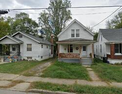 Pre-foreclosure in  Huntington Ave Latonia, KY 41015