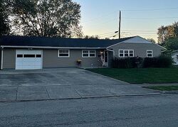 Pre-foreclosure in  Hemlock Dr Fairborn, OH 45324
