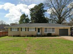 Pre-foreclosure in  Cable St Nw Huntsville, AL 35810