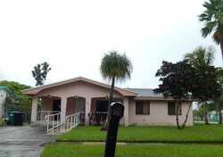 Pre-foreclosure in  SW 104TH PL Miami, FL 33176