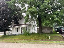 Pre-foreclosure in  S Locust Ave Prairieburg, IA 52219