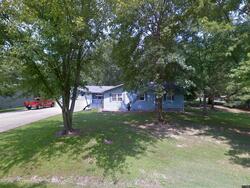 Pre-foreclosure in  Pine Ln Murphysboro, IL 62966