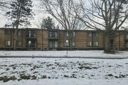 Pre-foreclosure in  Arborway Rd Unit 53 Southfield, MI 48033