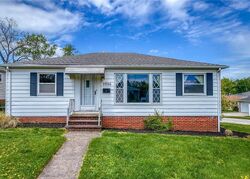 Pre-foreclosure in  Priscilla Ave Cleveland, OH 44134