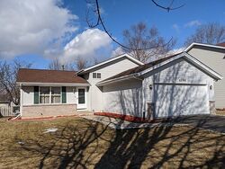 Pre-foreclosure in  Tramore Ln Rockford, IL 61107