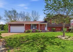 Pre-foreclosure in  Springbrook Dr Se New Philadelphia, OH 44663