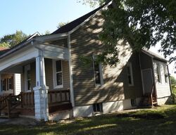 Pre-foreclosure in  N 4th St Belleville, IL 62220