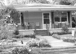 Pre-foreclosure in  18th Pl Phenix City, AL 36867