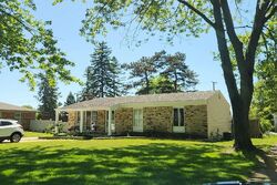 Pre-foreclosure in  Carpenter St Utica, MI 48317