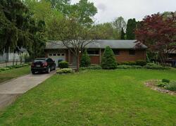 Pre-foreclosure in  Oakdale Dr Ann Arbor, MI 48108
