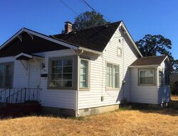  S 14th St, Saint Helens OR