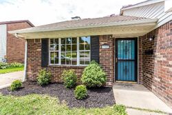 Pre-foreclosure in  Dunkirk Dr Lexington, KY 40504