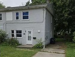 Pre-foreclosure in  Deerfield Ct Westland, MI 48186