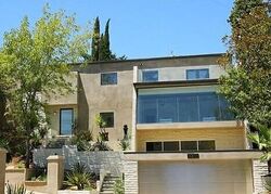 Pre-foreclosure in  DONA ROSA DR Studio City, CA 91604