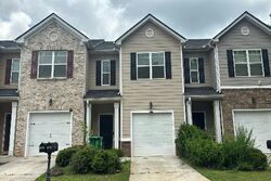 Pre-foreclosure in  Sonoma Wood Trl Decatur, GA 30034