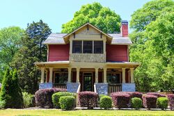 Pre-foreclosure in  HOLLY HILL DR Decatur, GA 30032