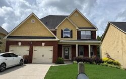 Pre-foreclosure in  Saint David St Fairburn, GA 30213
