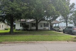  Saint Anne Ln, New Madrid MO