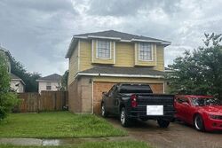 Pre-foreclosure in  Villa Glen Dr Houston, TX 77088