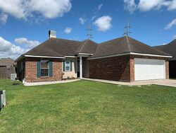 Pre-foreclosure in  Peak Run Youngsville, LA 70592