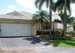 Pre-foreclosure in  Durham Ln Fort Lauderdale, FL 33331