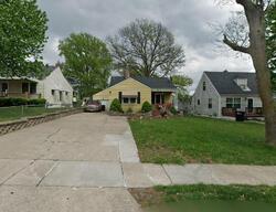 Pre-foreclosure in  S 41st Ave Omaha, NE 68107