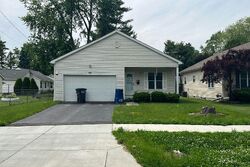 Pre-foreclosure in  Heidelberg Rd Toledo, OH 43615