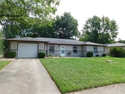 Pre-foreclosure in  Lockerbie Dr Columbus, IN 47203